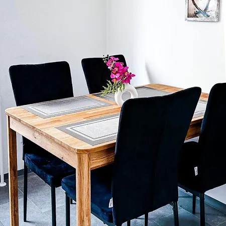 Nahe Rathaus&dom - 1,5-, 2- Oder 3 Zkb-apartments Im Zentrum Apartment *