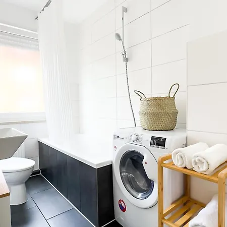 Nahe Rathaus&dom - 1,5-, 2- Oder 3 Zkb-apartments Im Zentrum Apartment *