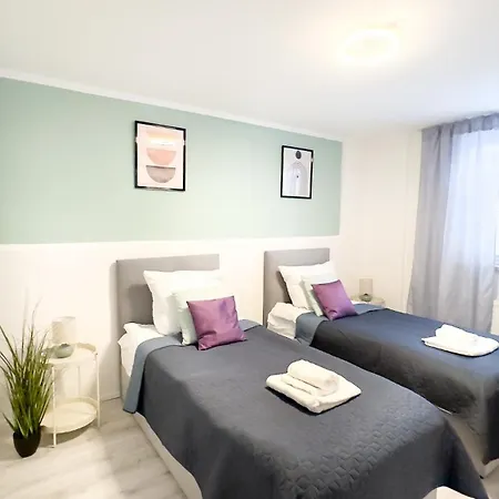 Apartment Nahe Rathaus&dom - 1,5-, 2- Oder 3 Zkb-apartments Im Zentrum