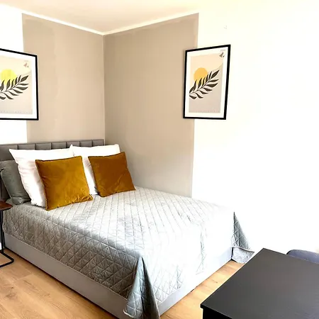 Nahe Rathaus & Dom - 1,5-, 2- Oder 3 Zkb-apartments Im Zentrum Augsburg