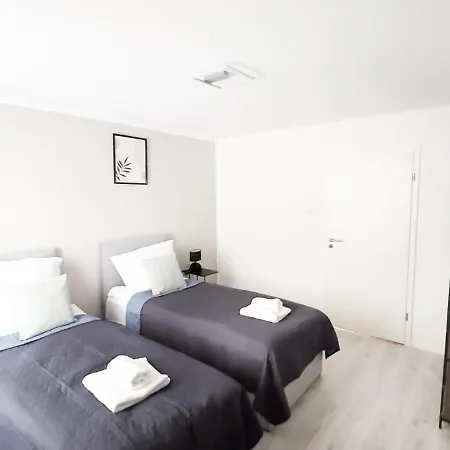 2 Zkb-3og Oder 3 Zkb-ug Im Zentrum Zw Rathaus Und Dom Apartment