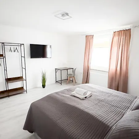 Apartment 2 Zkb-3og Oder 3 Zkb-ug Im Zentrum Zw Rathaus Und Dom Augsburg