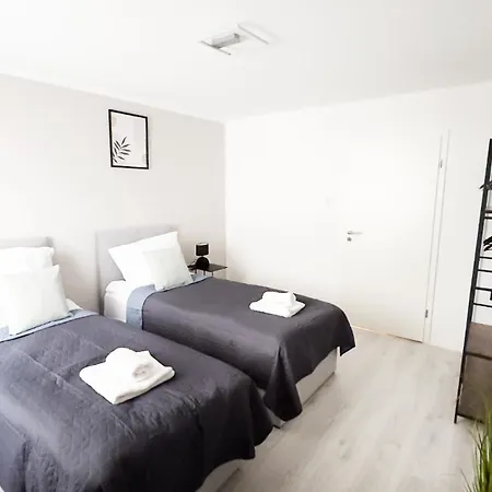 Apartment 2 Zkb-3og Oder 3 Zkb-ug Im Zentrum Zw Rathaus Und Dom
