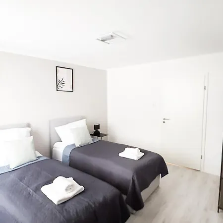 Apartment 2 Zkb-3og Oder 3 Zkb-ug Im Zentrum Zw Rathaus Und Dom Augsburg