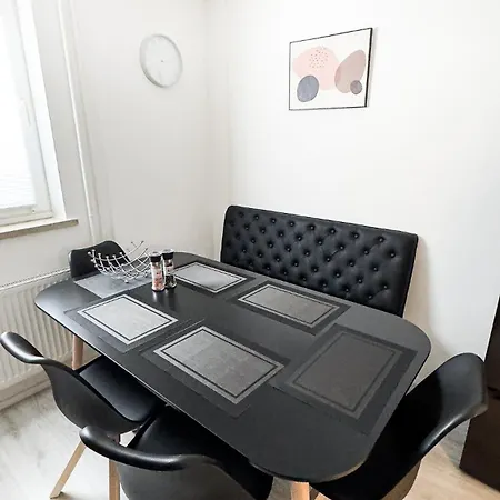 Apartment Nahe Rathaus&dom - 1,5-, 2- Oder 3 Zkb-apartments Im Zentrum