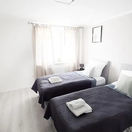 Nahe Rathaus & Dom - 1,5-, 2- Oder 3 Zkb-apartments Im Zentrum Aψβούργη