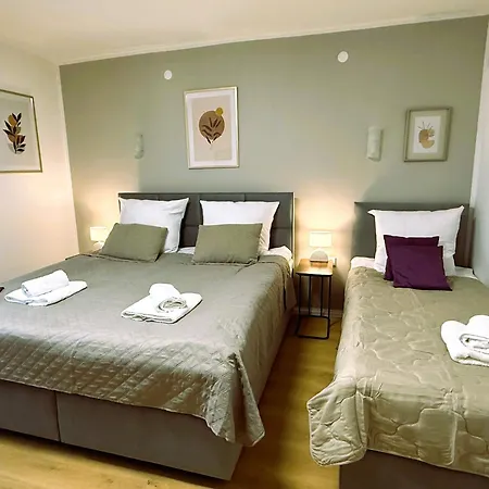 Nahe Rathaus & Dom - 1,5-, 2- Oder 3 Zkb-apartments Im Zentrum Lägenhet